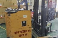 Bảo dưỡng xe nâng điện đứng lái
