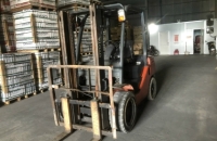 Xe Nâng Gạch Men: Giải Pháp Tối Ưu Chi Phí Và Nâng Cao Năng Suất