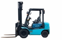 Xe nâng 2.5 tấn giá bao nhiêu