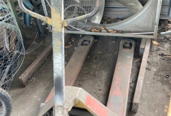 Sửa Xe Nâng Tay Giá Rẻ, Uy Tín – Sửa Tận Nơi, Bảo Hành Dài Hạn