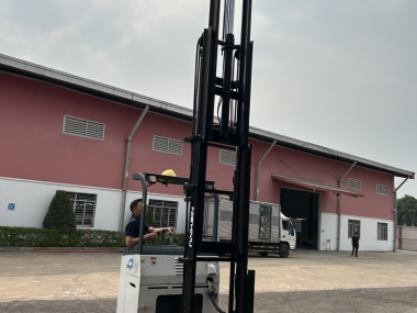 Dịch Vụ Thuê Xe Nâng KCN Xuyên Á - Giá Rẻ, Uy Tín, Giao Xe Nhanh