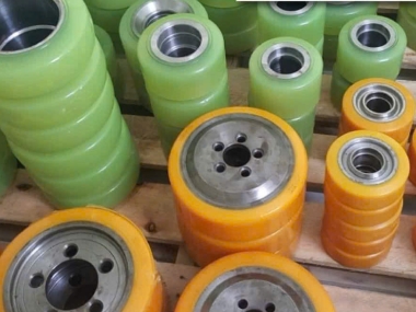 Bánh PU xe nâng điện