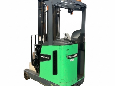 Xe Nâng Điện Đứng Lái: Giải Pháp Tối Ưu Cho Kho Hàng Nhỏ Hẹp