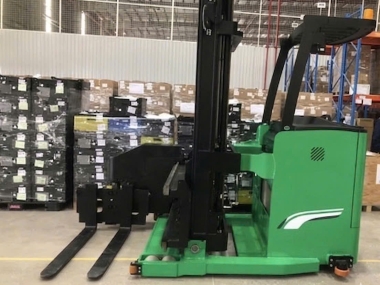 Xe Nâng VNA 3D: Giải Pháp Tối Ưu Hóa 100% Không Gian Kho Sắp Xếp Nâng Cao