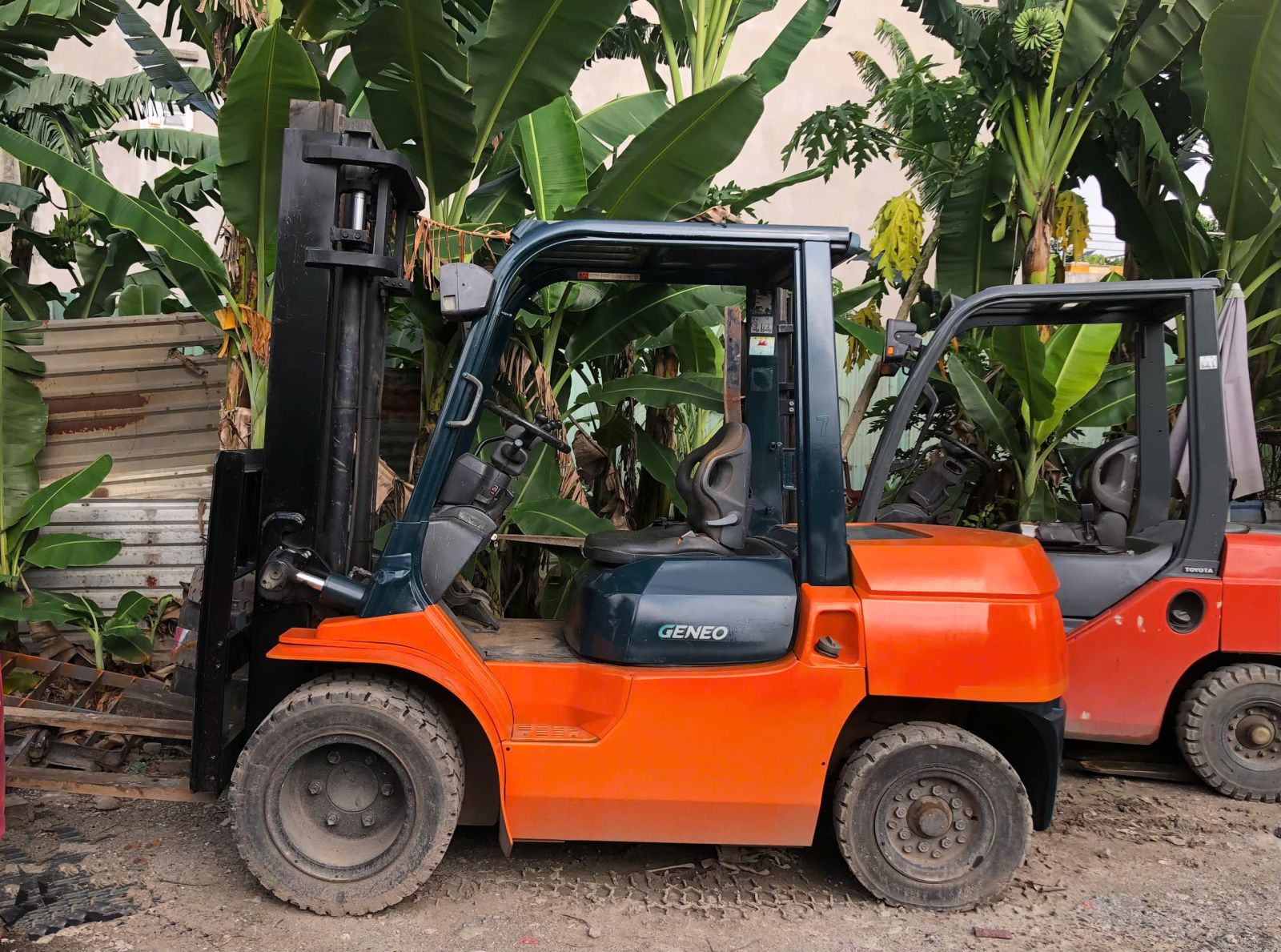 Các loại xe nâng thường được dùng trong kho bãi