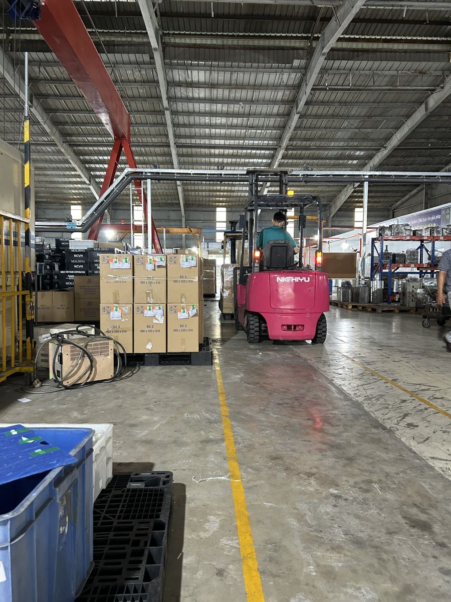 Thuê xe nâng khu công nghiệp VSIP