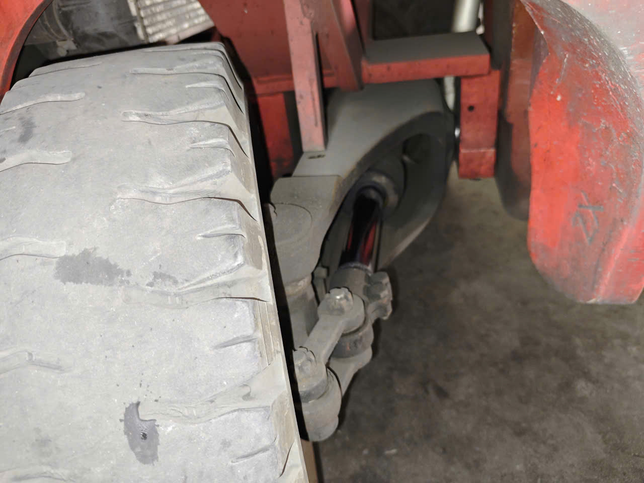Xe nâng bị mất lái – cách sửa