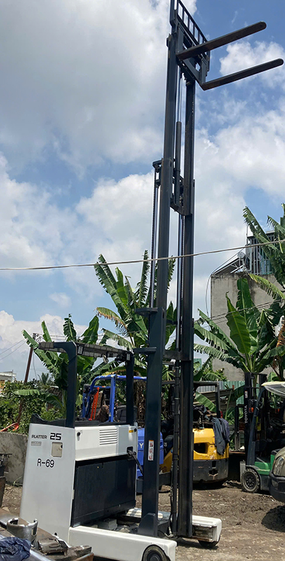 xe nâng điện đứng lái cao 6m