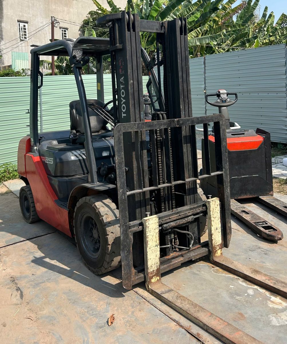 bộ dịch càng xe nâng
