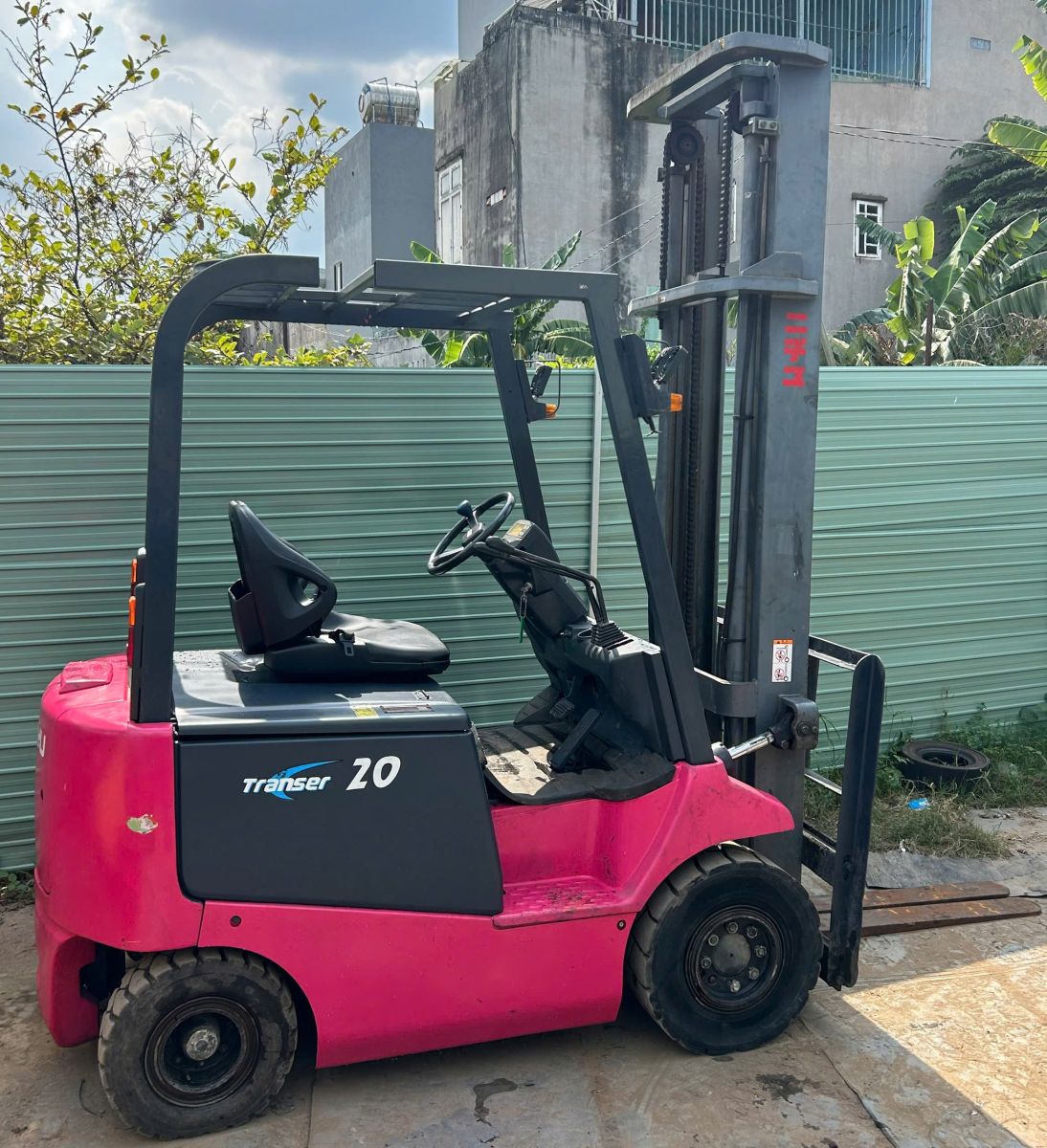 xe nâng điện có yếu không