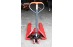 XE NÂNG TAY 2.5 TẤN