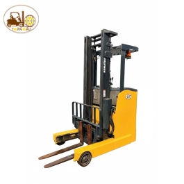 XE NÂNG ĐIỆN ĐỨNG LÁI KOMATSU 1.5 TẤN 