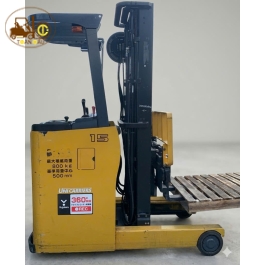 XE NÂNG ĐIỆN ĐỨNG LÁI UNICARRIERS 1.5 TẤN