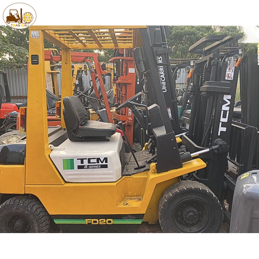 XE NÂNG DẦU TCM