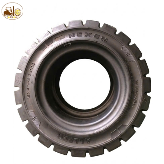 Lốp Đặc Xe Nâng 15x4.5-8: Lựa Chọn Tối Ưu Cho Hiệu Suất Và Độ Bền