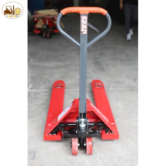 XE NÂNG TAY 3 TẤN