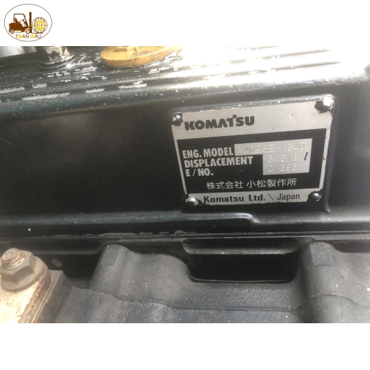 XE NÂNG DẦU KOMATSU 2.5 TẤN